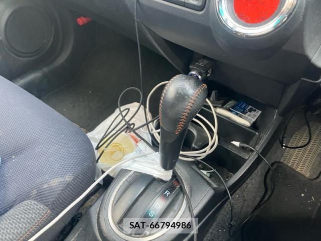 Honda FIT 2013-03 8335826-16