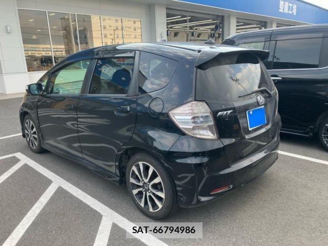 Honda FIT 2013-03 8335826-3