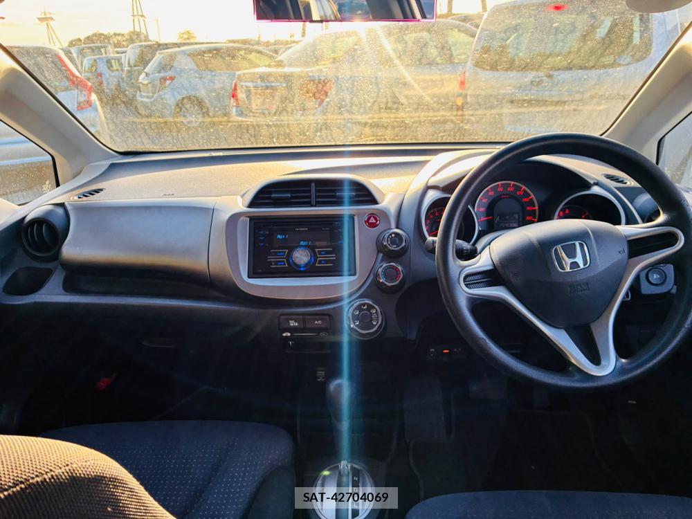 Honda FIT 2008-07 8282308-12