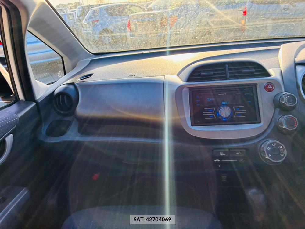 Honda FIT 2008-07 8282308-17