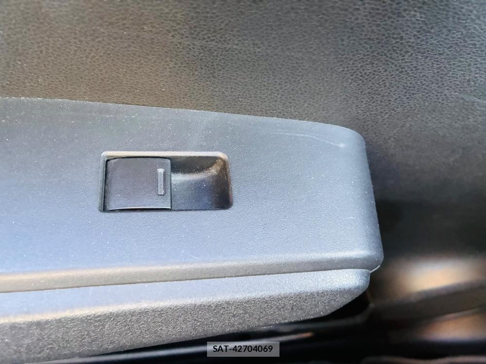 Honda FIT 2008-07 8282308-23
