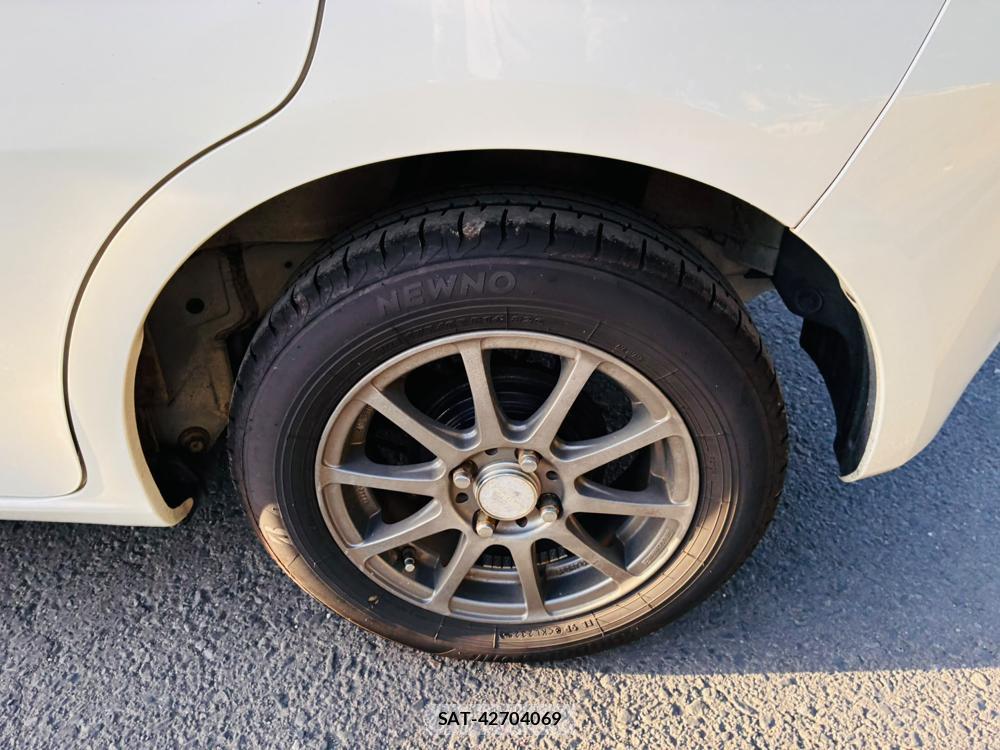Honda FIT 2008-07 8282308-30