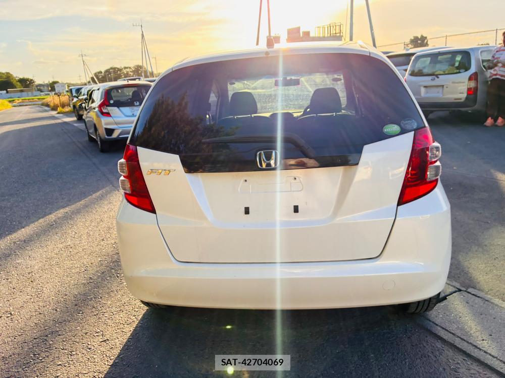 Honda FIT 2008-07 8282308-3