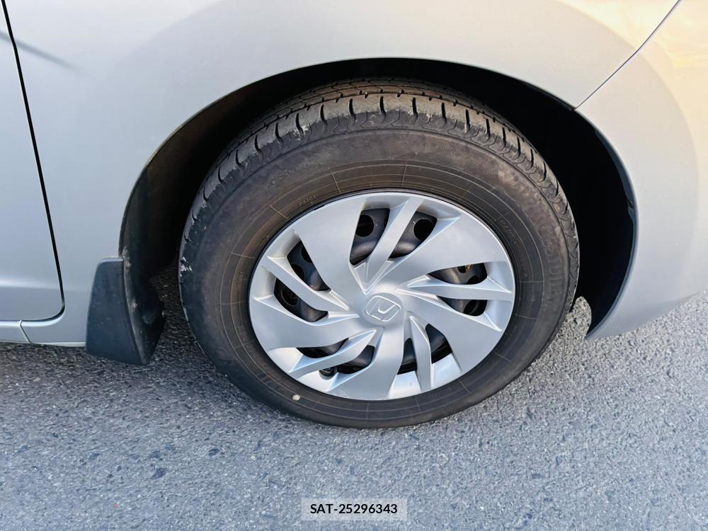 Honda FIT 2013-12 8282307-28