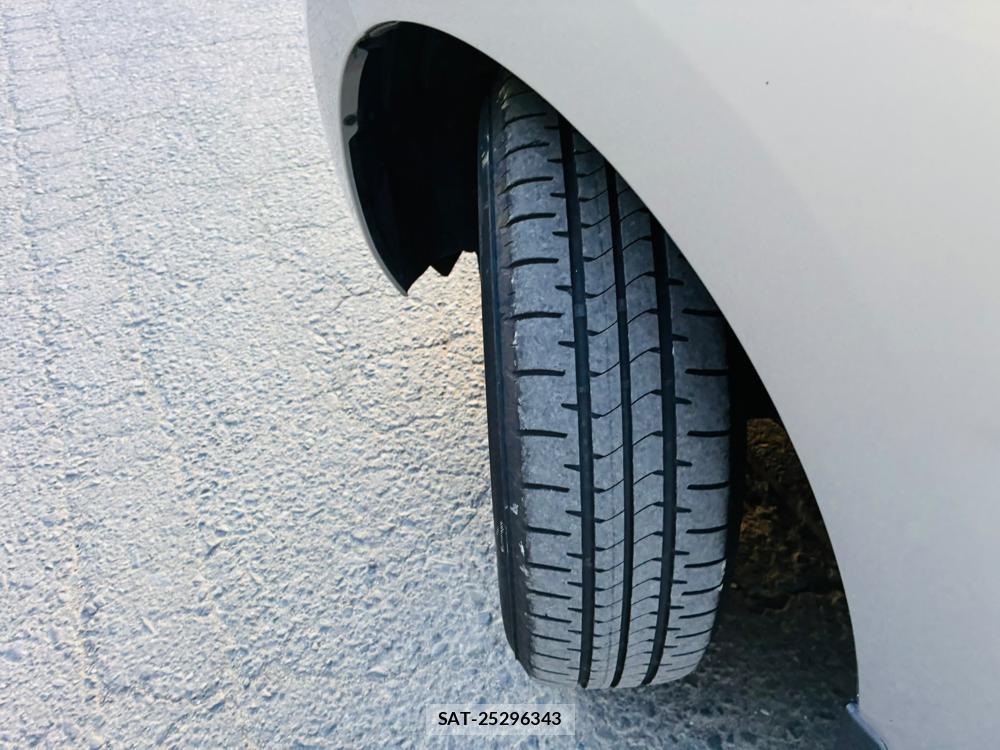 Honda FIT 2013-12 8282307-31