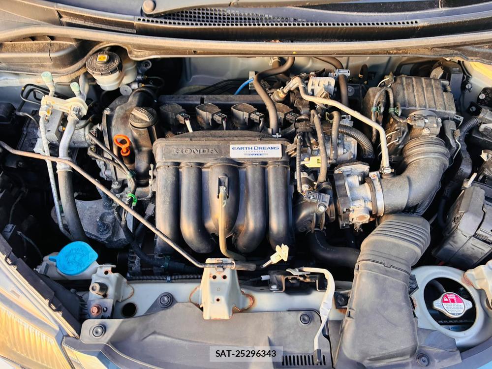 Honda FIT 2013-12 8282307-33