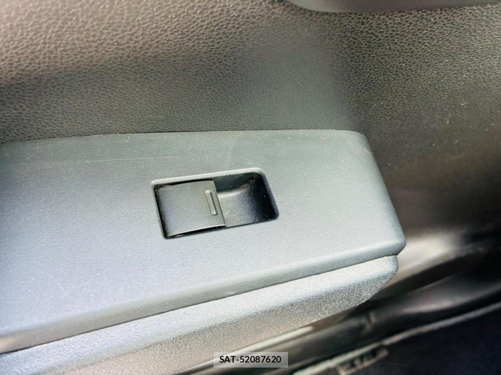 Honda FIT 2010-04 8252488-23