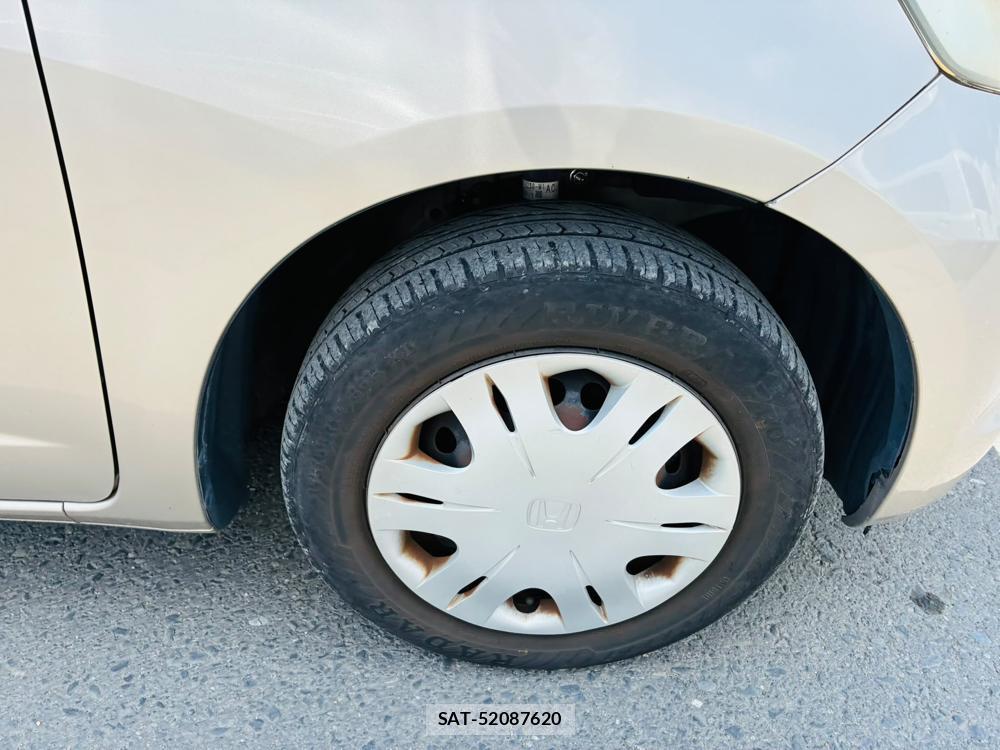 Honda FIT 2010-04 8252488-28