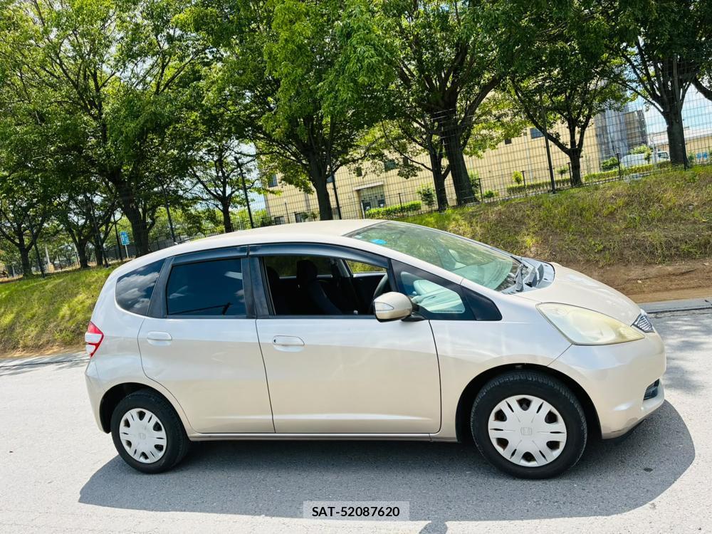 Honda FIT 2010-04 8252488-5