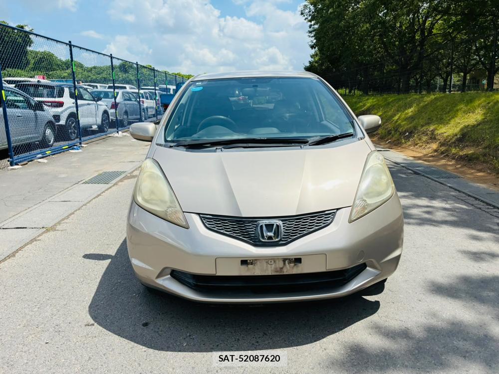Honda FIT 2010-04 8252488-7