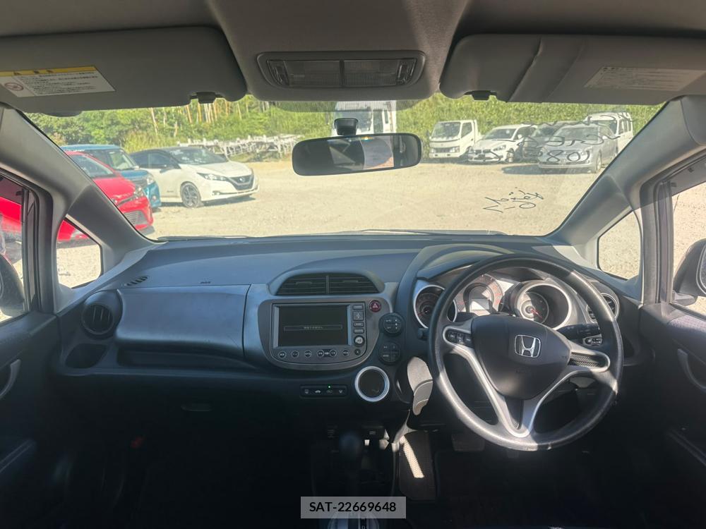 Honda FIT 2008-05 7736073-12