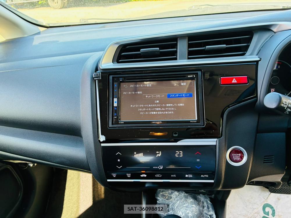 Honda FIT 2013-10 6323409-18