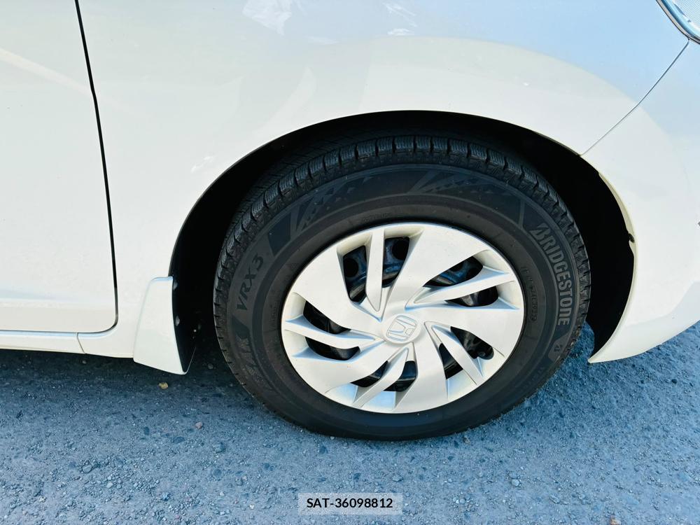 Honda FIT 2013-10 6323409-28