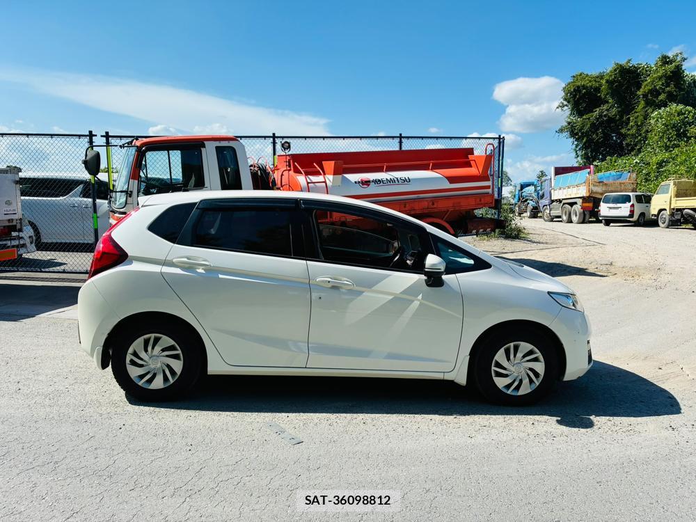 Honda FIT 2013-10 6323409-5