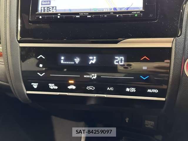 Honda FIT 2018-11 8354462-25