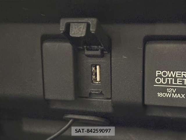Honda FIT 2018-11 8354462-26