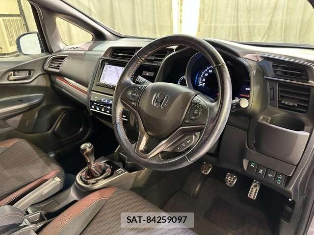 Honda FIT 2018-11 8354462-8