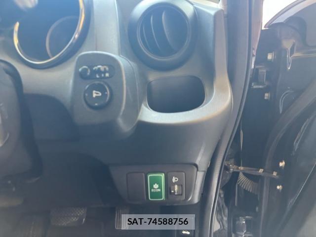 Honda FIT 2013-02 8354468-11