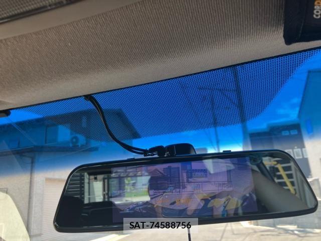 Honda FIT 2013-02 8354468-15