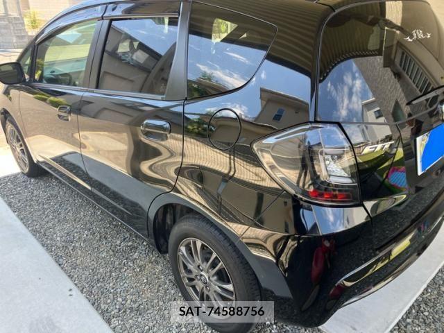 Honda FIT 2013-02 8354468-5
