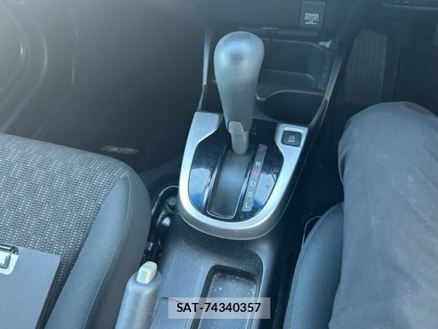 Honda FIT 2015-07 8354465-16