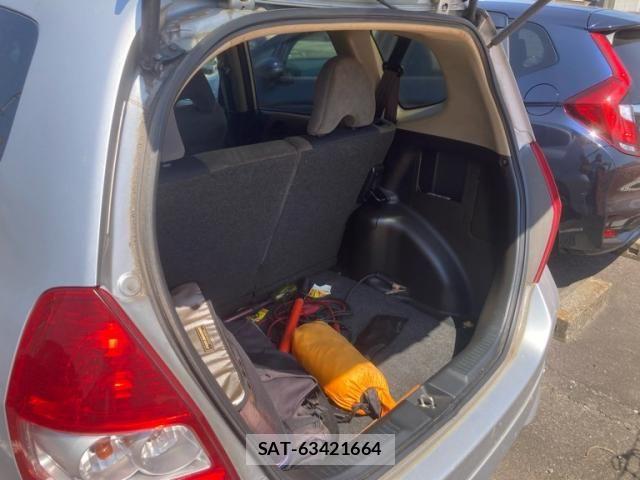 Honda FIT 2003-04 8354467-10