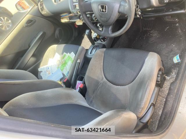 Honda FIT 2003-04 8354467-15
