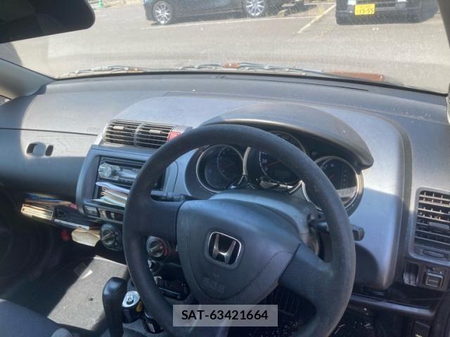 Honda FIT 2003-04 8354467-16