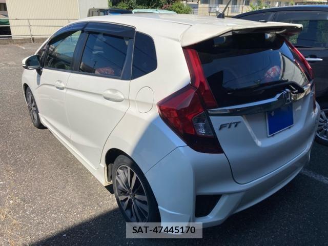 Honda FIT 2013-10 8354464-2