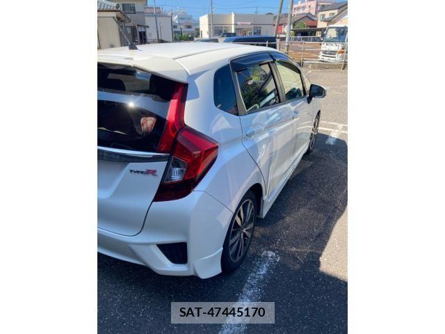 Honda FIT 2013-10 8354464-3