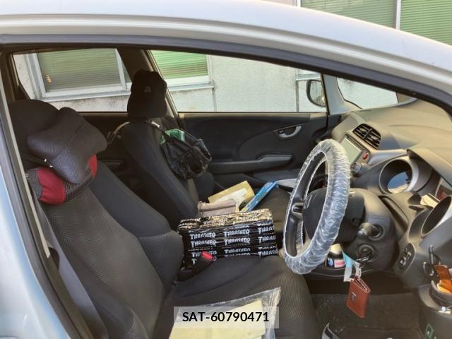 Honda FIT 2012-12 8354470-10