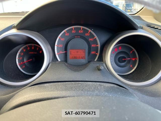 Honda FIT 2012-12 8354470-15