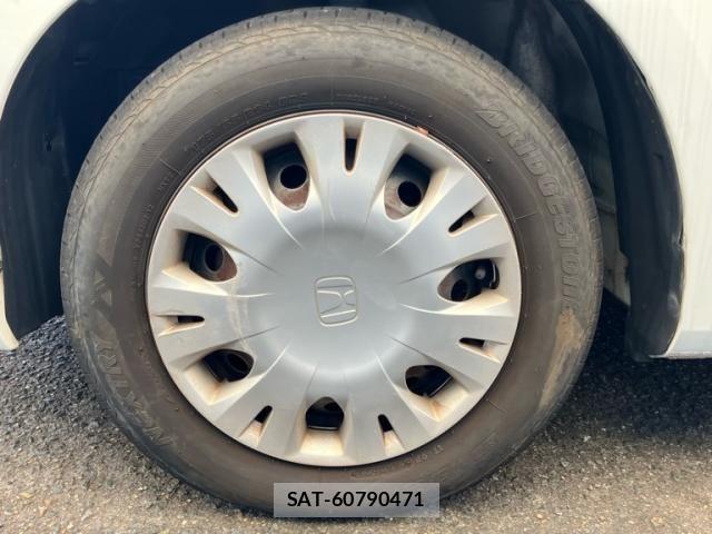 Honda FIT 2012-12 8354470-4