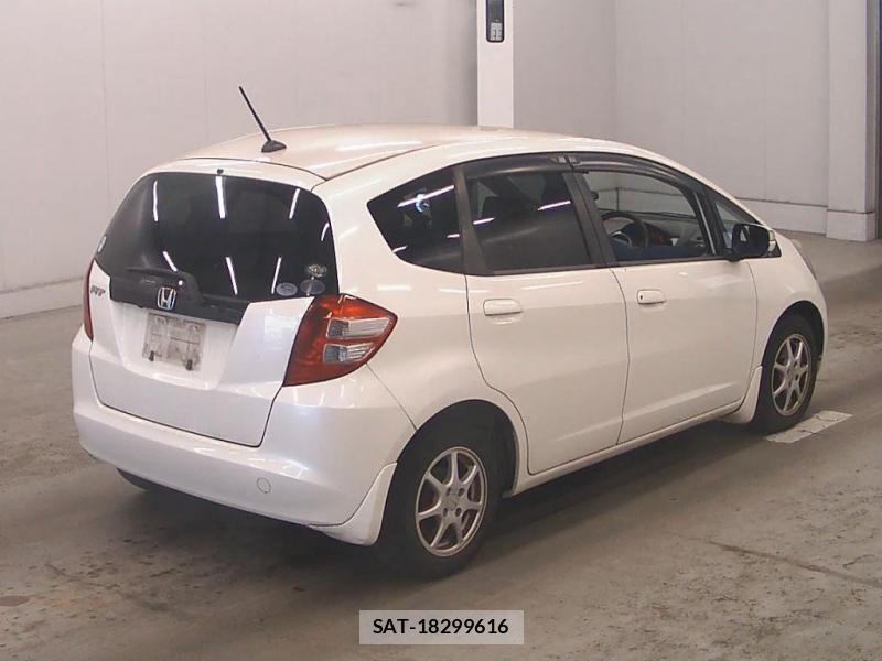 Honda FIT 2008-10 8351500-1