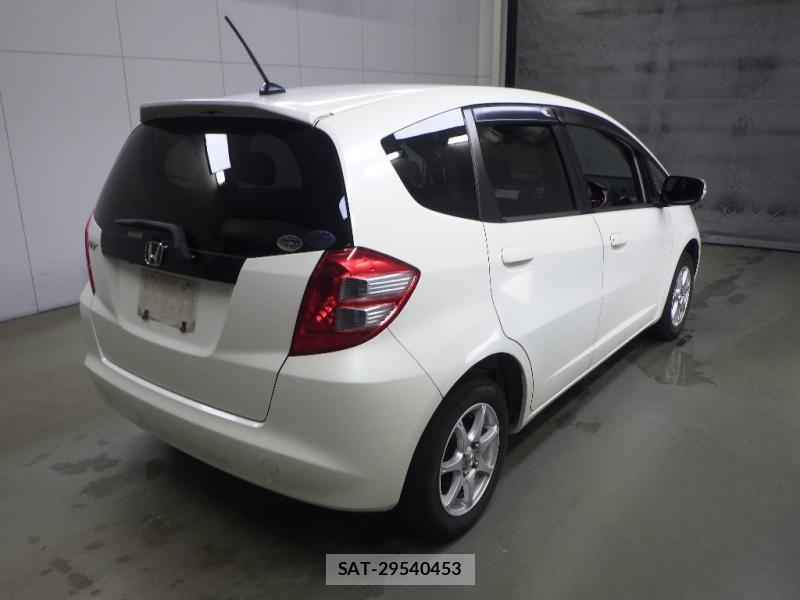 Honda FIT 2008-04 8363896-1