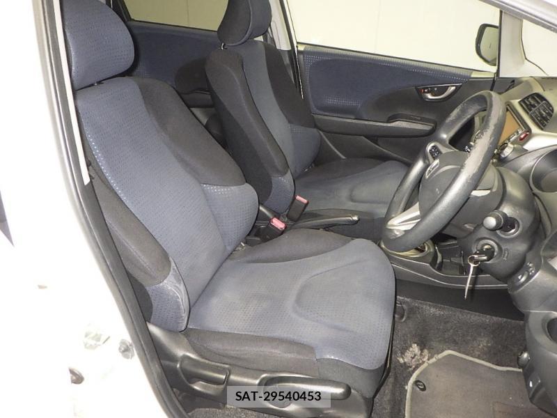 Honda FIT 2008-04 8363896-5