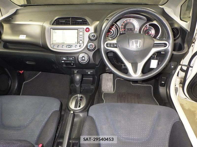 Honda FIT 2008-04 8363896-6