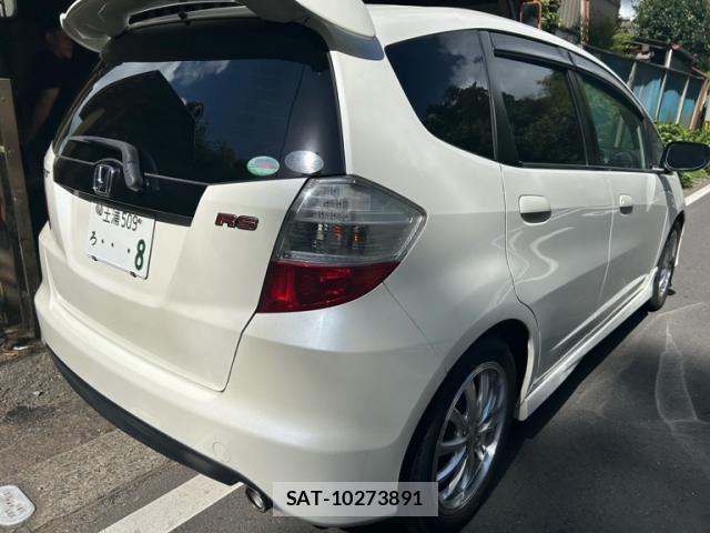 Honda FIT 2007-12 8365918-3