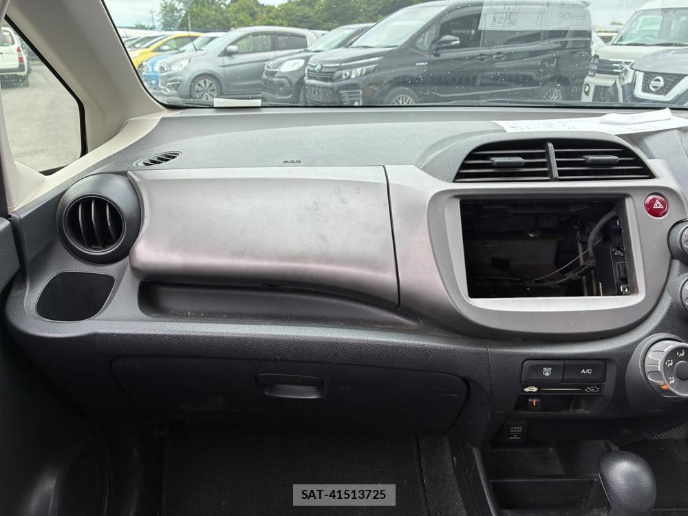 Honda FIT 2011/07 8173292-15