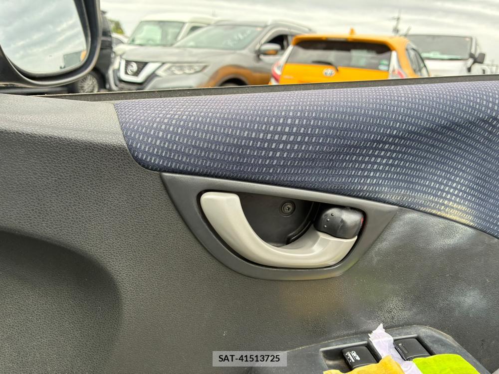 Honda FIT 2011/07 8173292-17