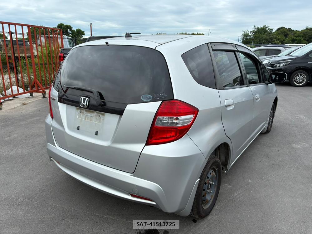Honda FIT 2011/07 8173292-4