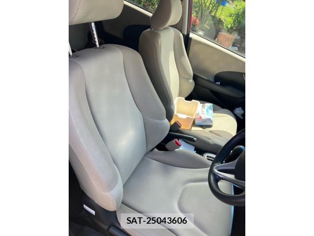 Honda FIT 2011-03 8365925-11