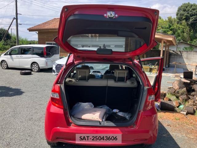Honda FIT 2011-03 8365925-16
