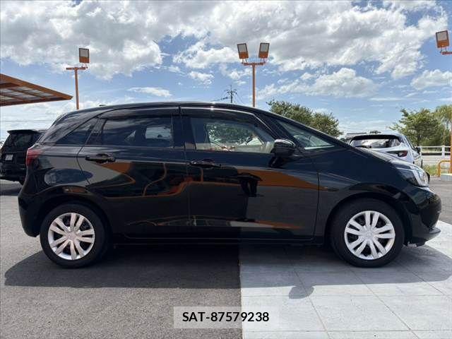 Honda FIT 2021-08 8365897-11