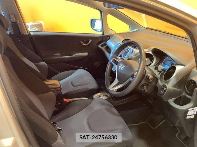 Honda FIT 2010-01 8365911-17
