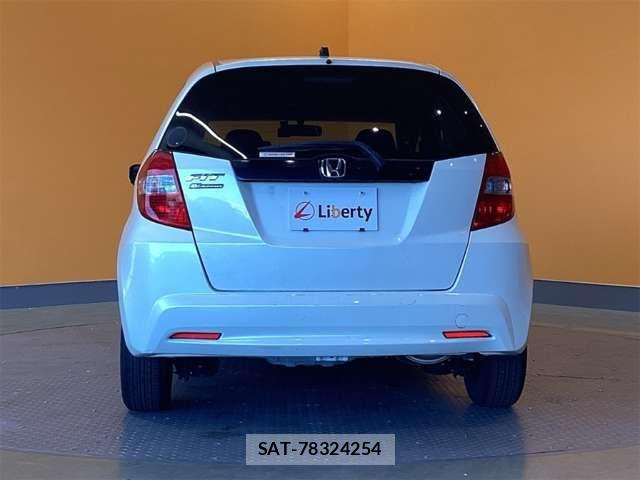 Honda FIT 2011-10 8365913-10