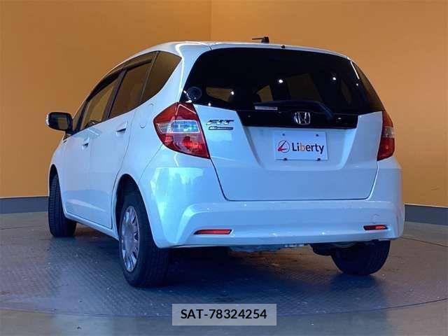 Honda FIT 2011-10 8365913-12