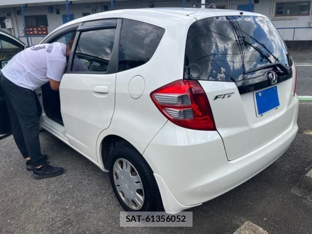 Honda FIT 2007-11 8365929-2