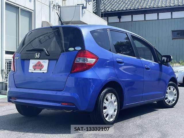 Honda FIT 2011-08 8365908-2