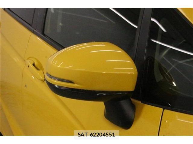 Honda FIT 2017-10 8365902-9